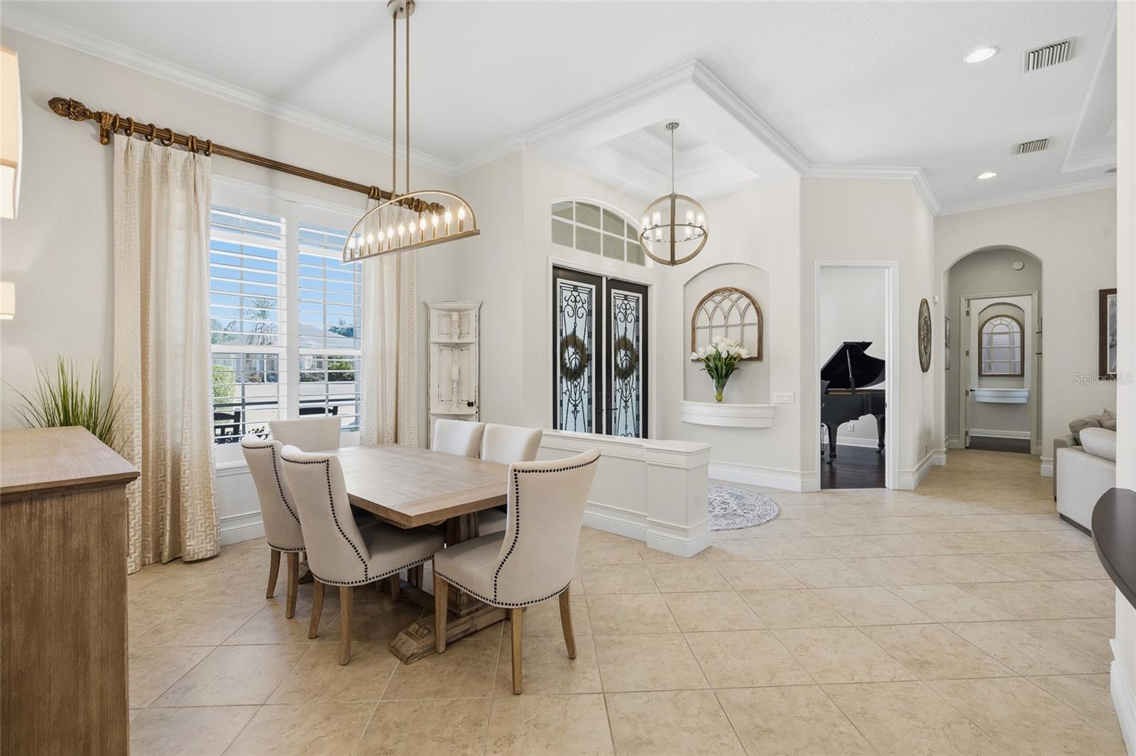 Image 6 of 64 For 6113 Audubon Manor Boulevard