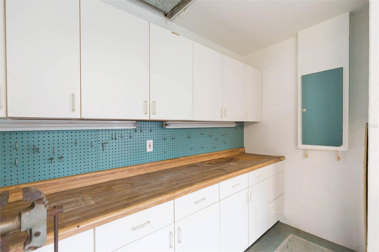 Image 41 of 43 For 8100 Hidden Hills Drive