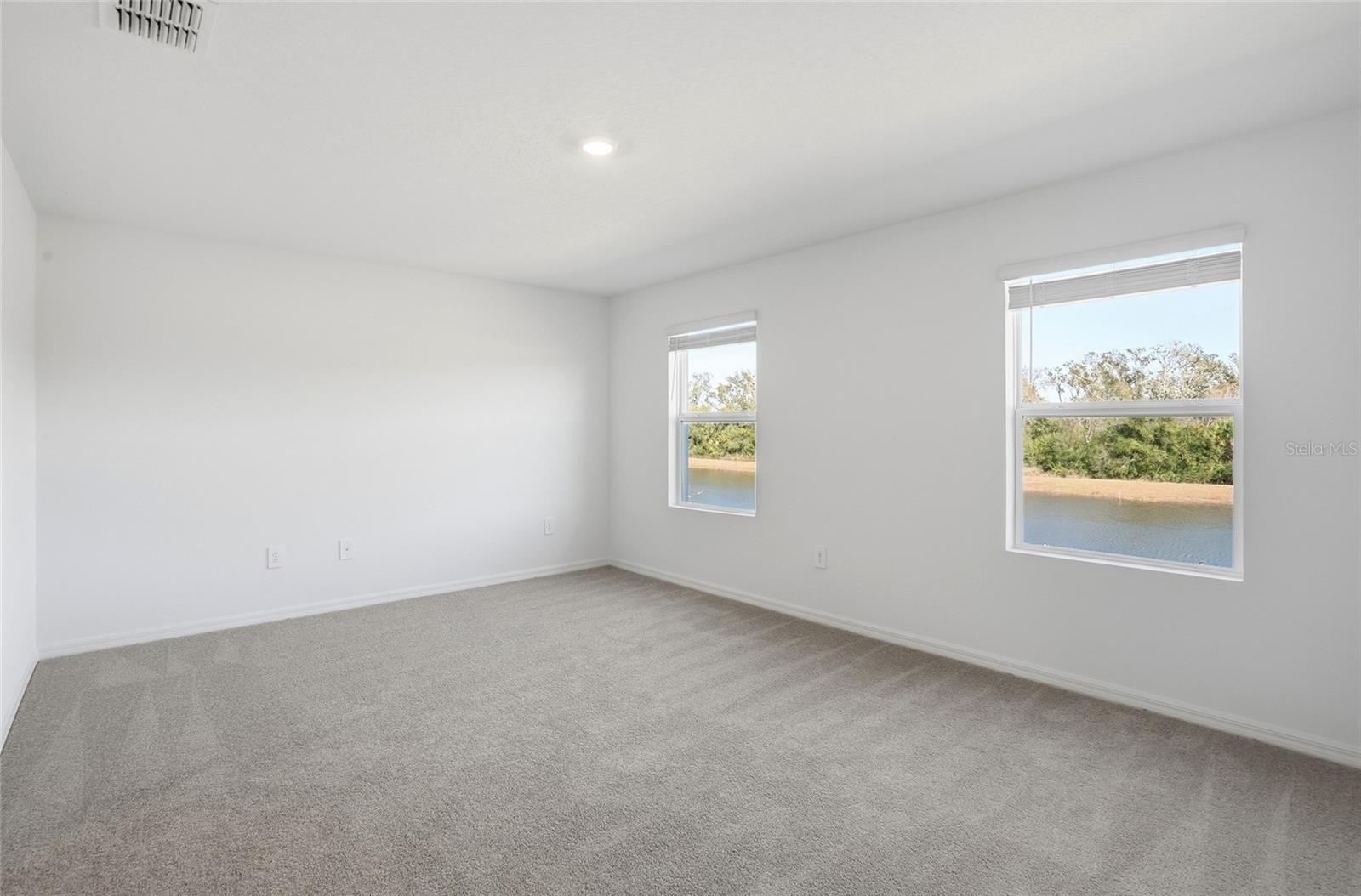 Image 15 of 34 For 282 27th Street Se