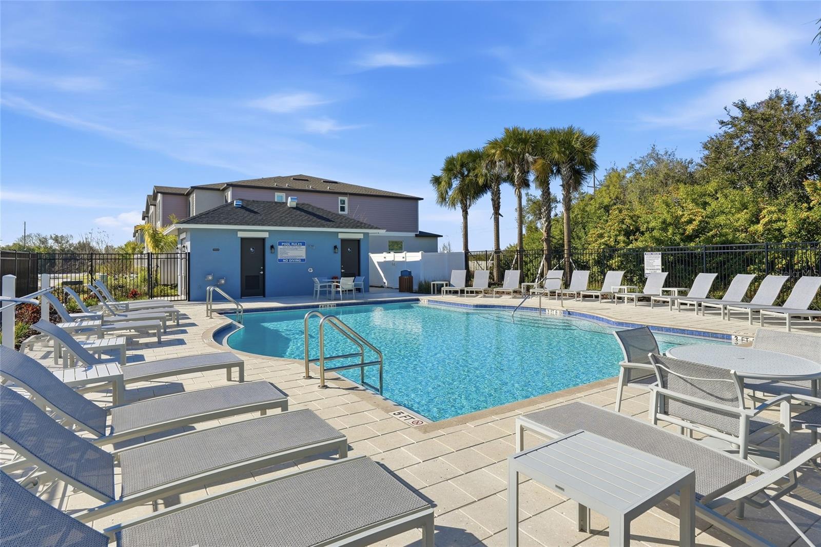 Image 33 of 34 For 282 27th Street Se