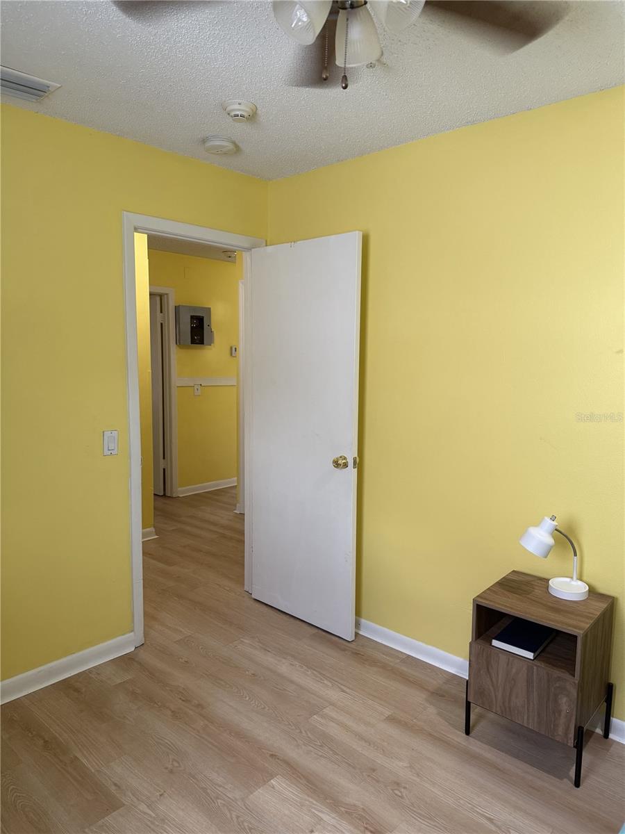 Image 12 of 22 For 322 Regal Park Drive