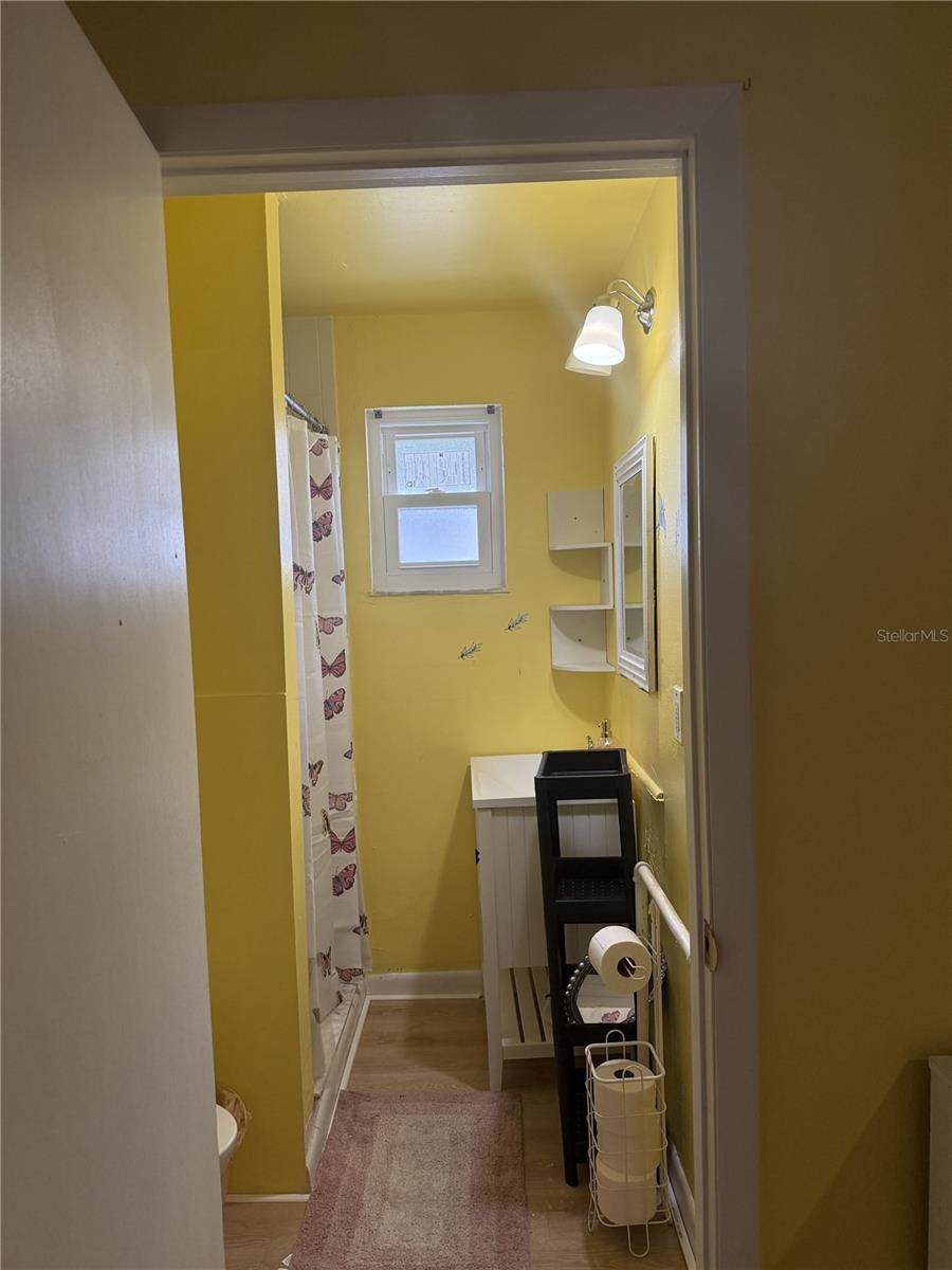 Image 20 of 22 For 322 Regal Park Drive