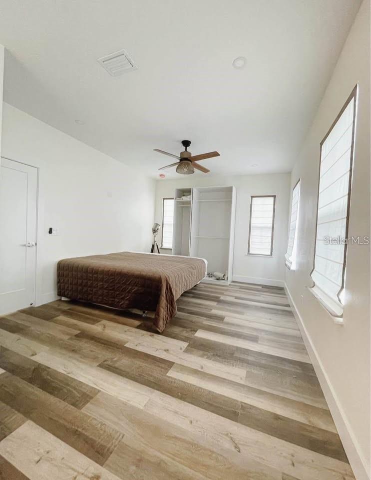 Listing photo id 2 for 1299 5th Street S