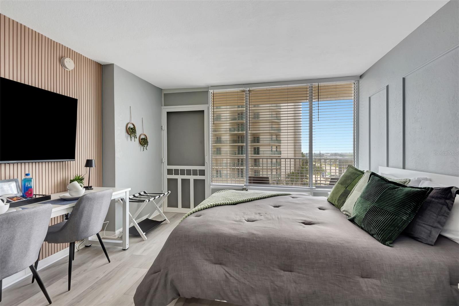 Image 4 of 40 For 2043 Atlantic Avenue 505