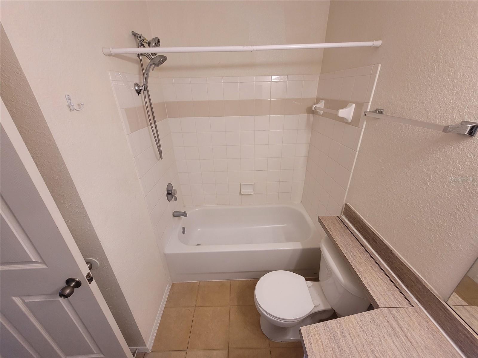 Image 23 of 35 For 36100 Lake Chase Boulevard 202