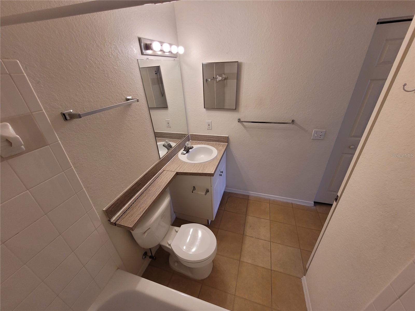 Image 24 of 35 For 36100 Lake Chase Boulevard 202