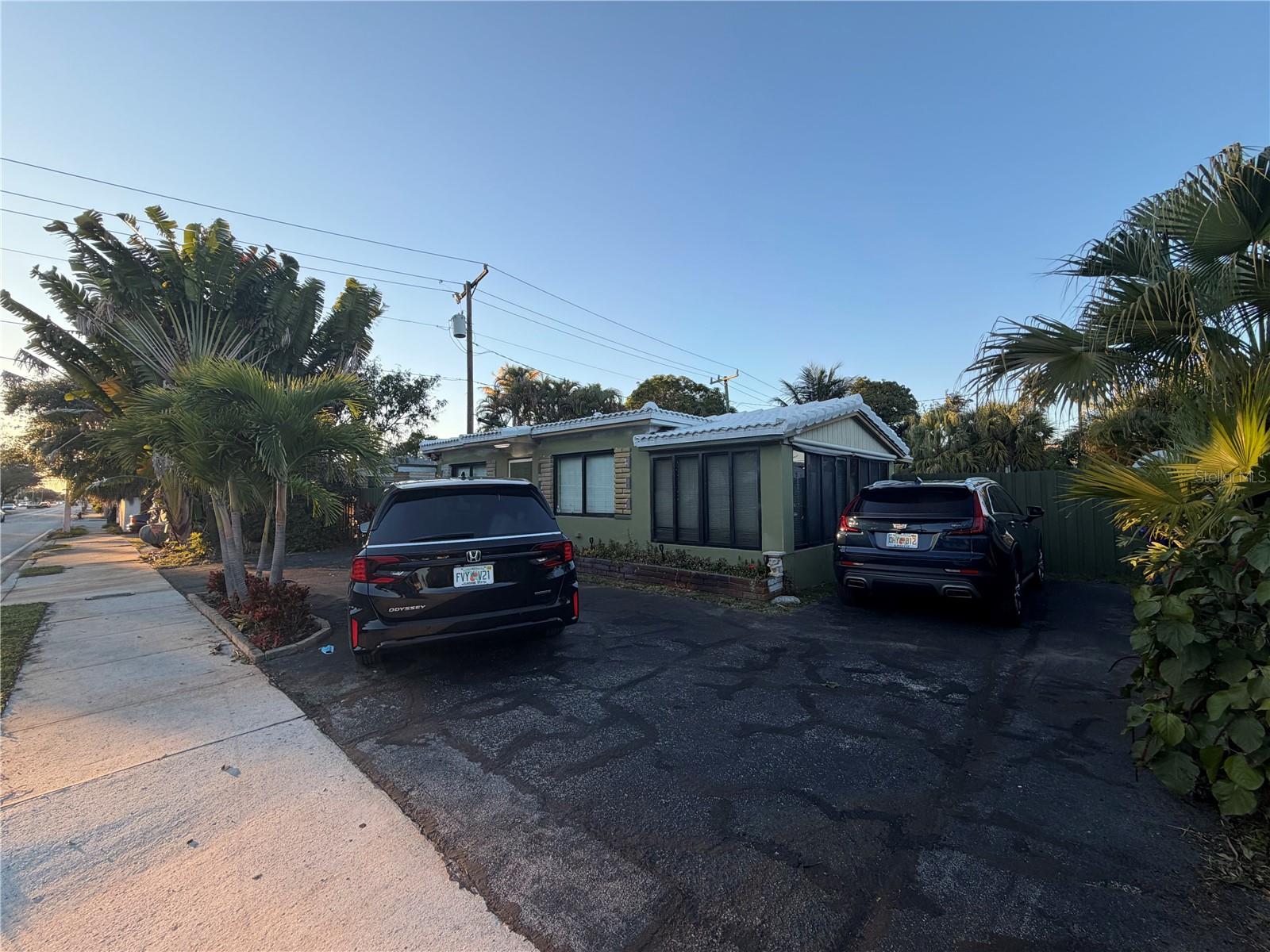 Image 2 of 29 For 1313 13th Street