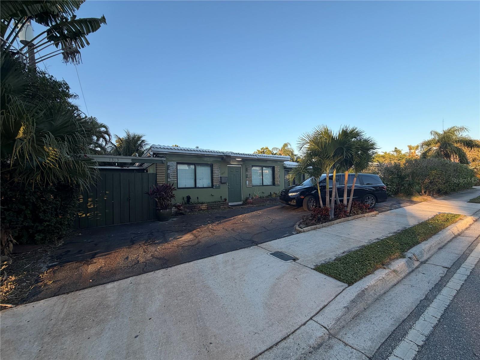 Image 4 of 29 For 1313 13th Street