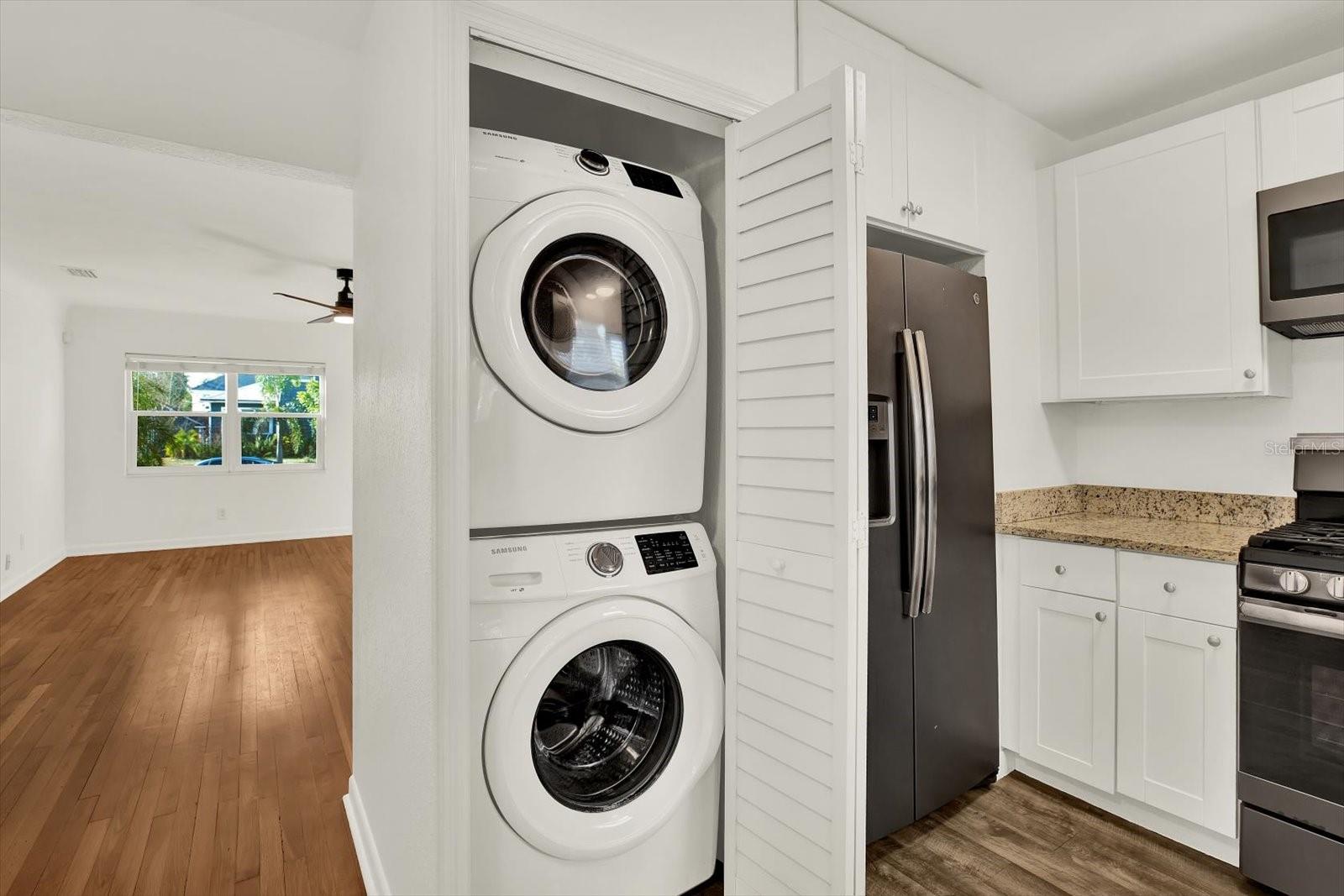 Image 12 of 30 For 109 12th Avenue N