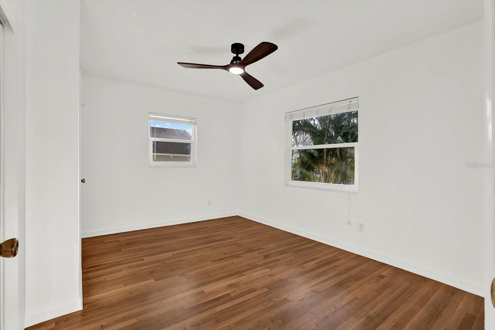 Image 28 of 30 For 109 12th Avenue N