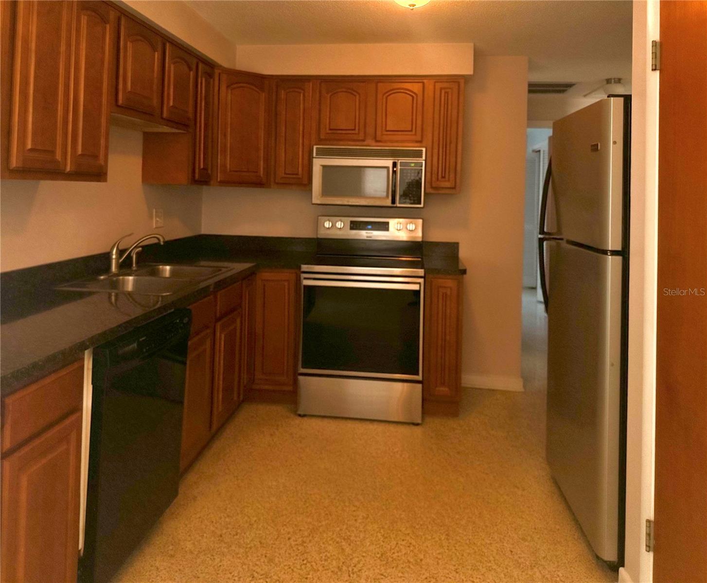 Image 3 of 11 For 2054 Broadway