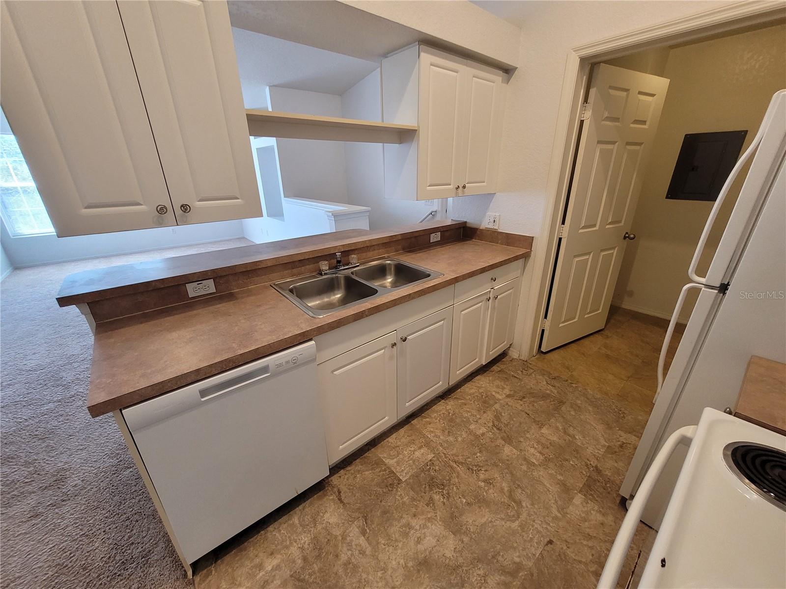 Image 11 of 35 For 5934 Brickleberry Lane 204