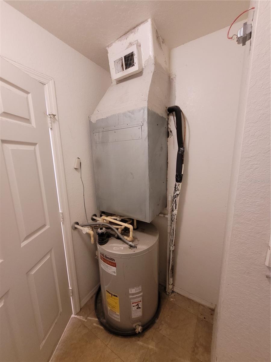 Image 14 of 35 For 5934 Brickleberry Lane 204