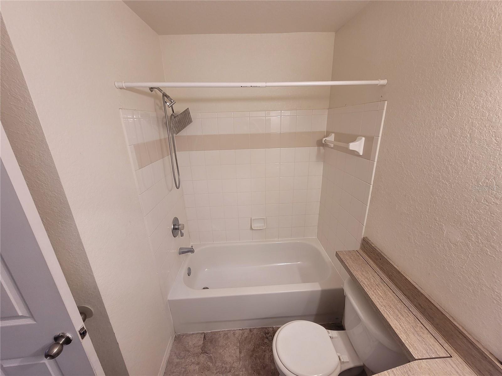 Image 23 of 35 For 5934 Brickleberry Lane 204