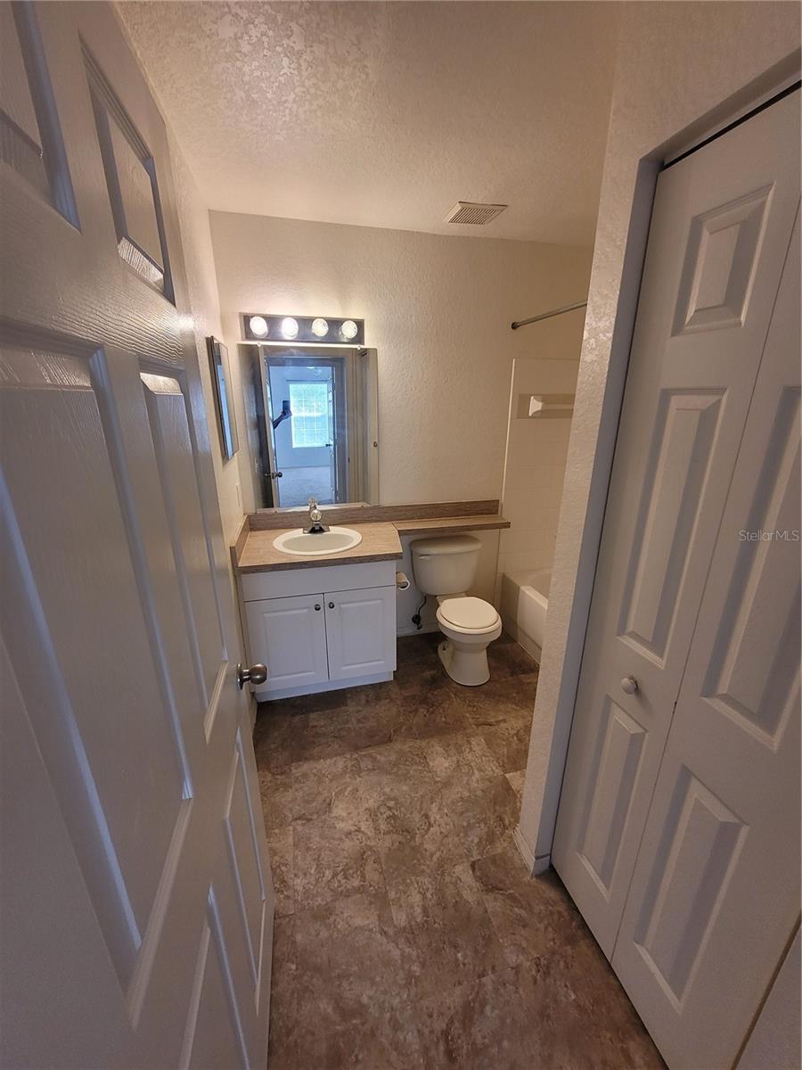 Image 32 of 35 For 5934 Brickleberry Lane 204