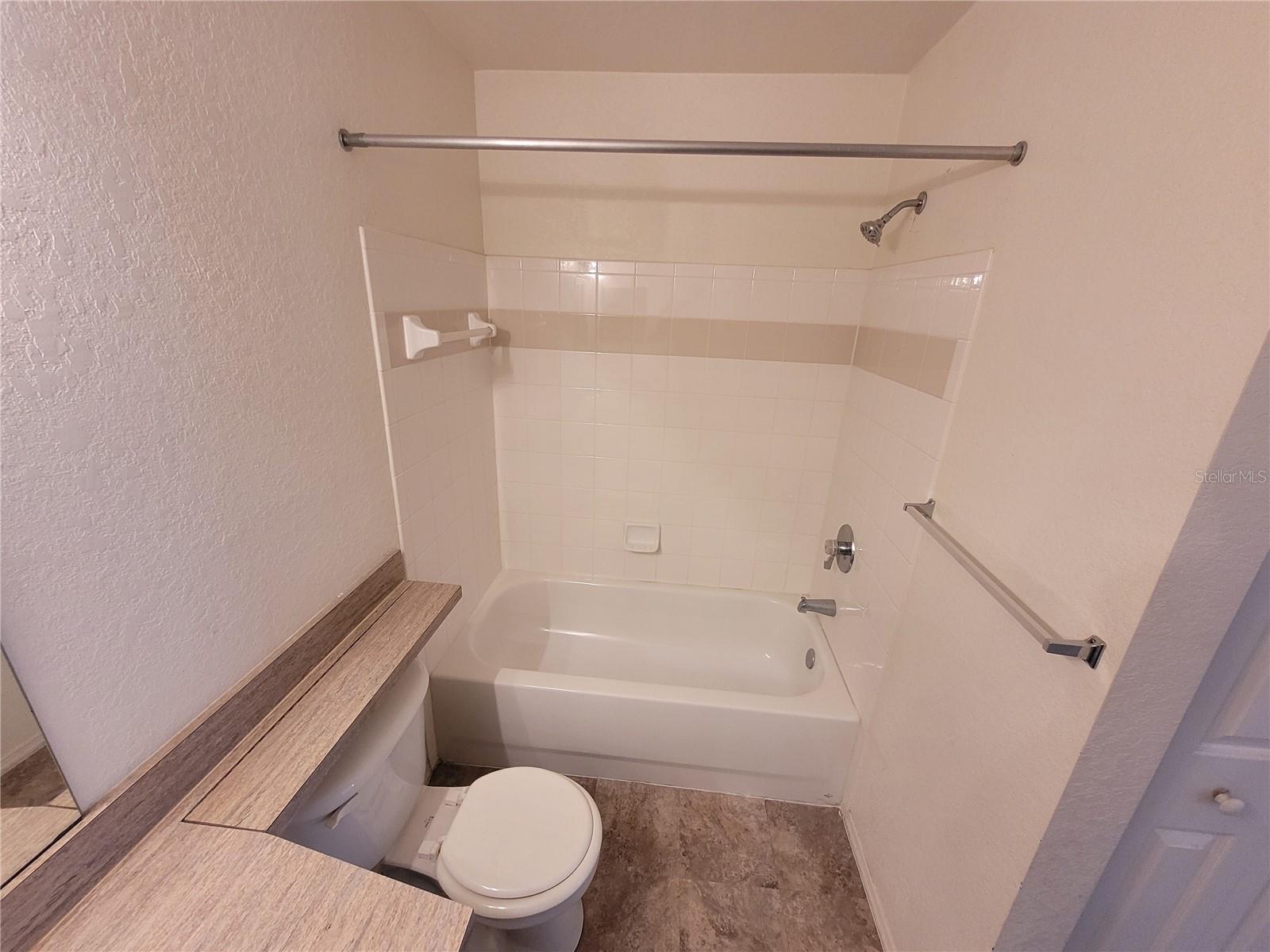 Image 33 of 35 For 5934 Brickleberry Lane 204