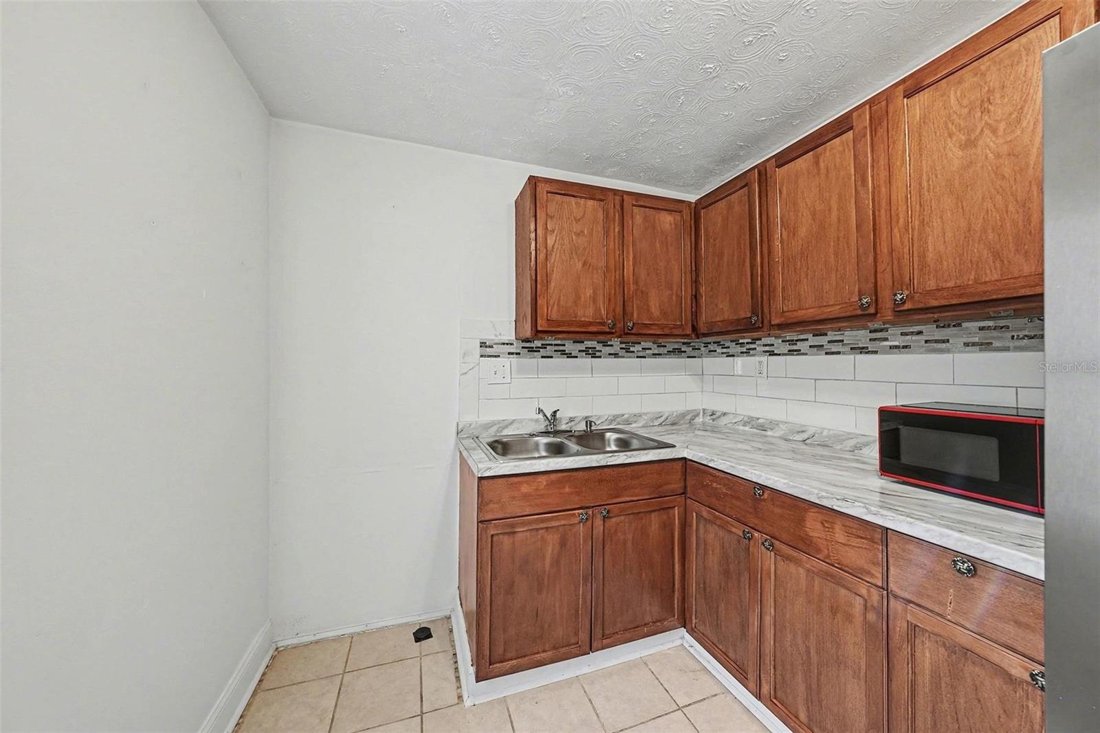 Image 7 of 16 For 816 Minnehaha Street A