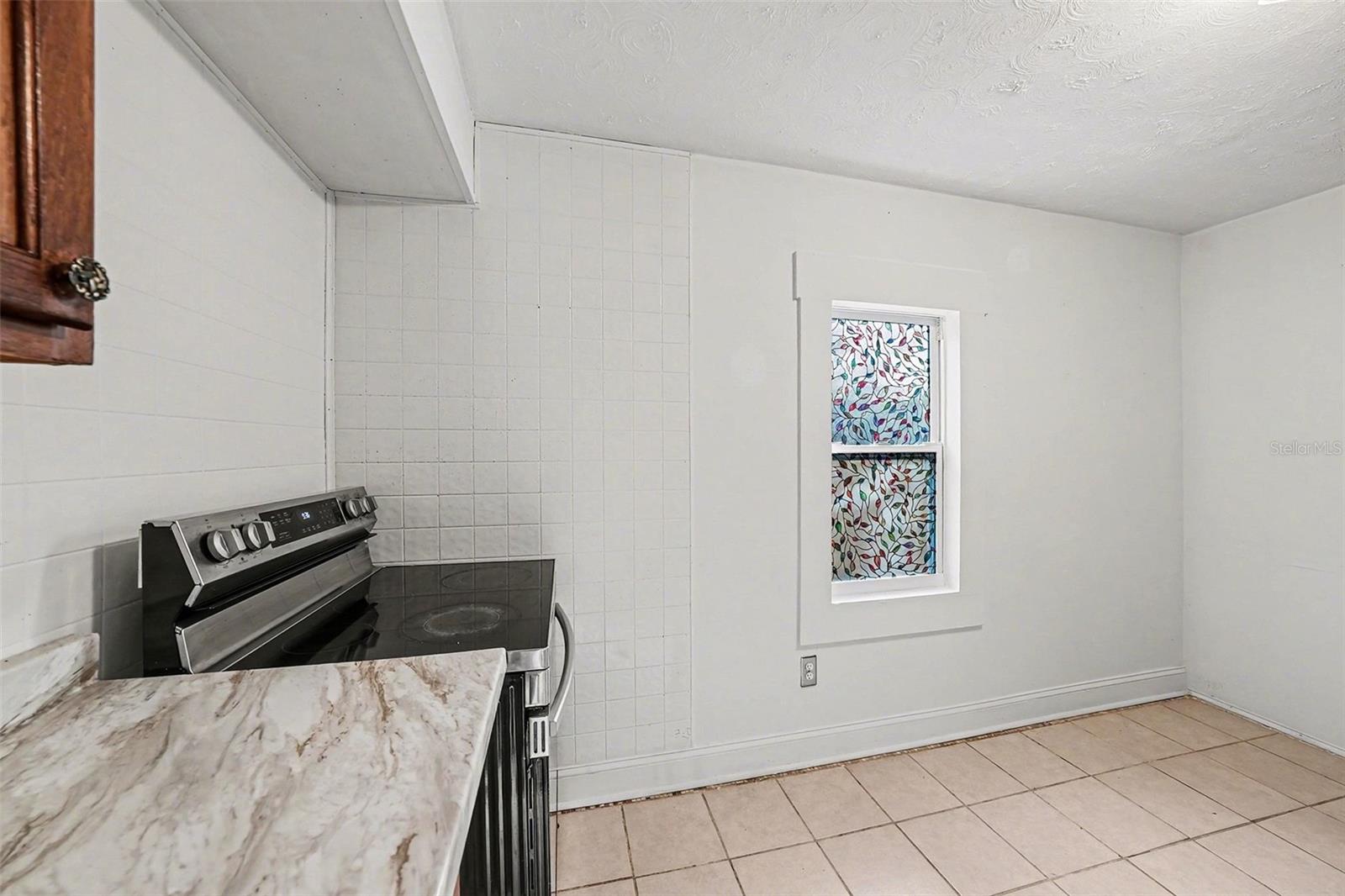 Image 8 of 16 For 816 Minnehaha Street A