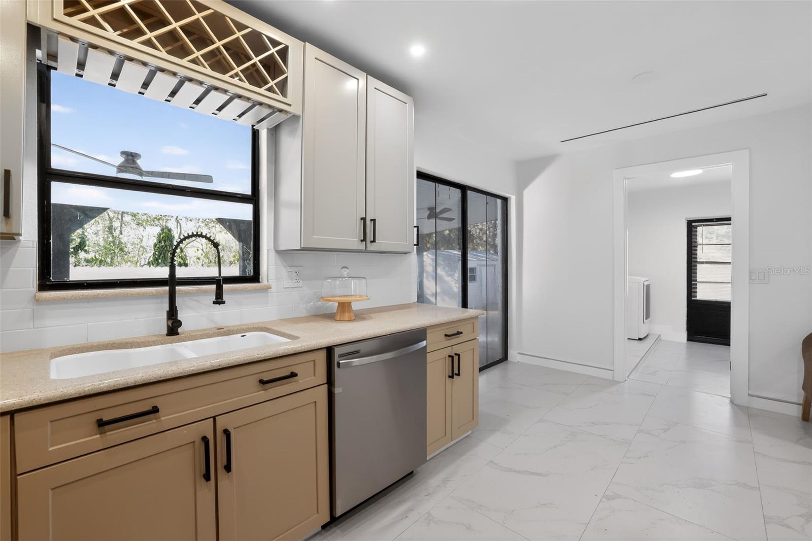 Image 12 of 35 For 320 Pheasant Circle