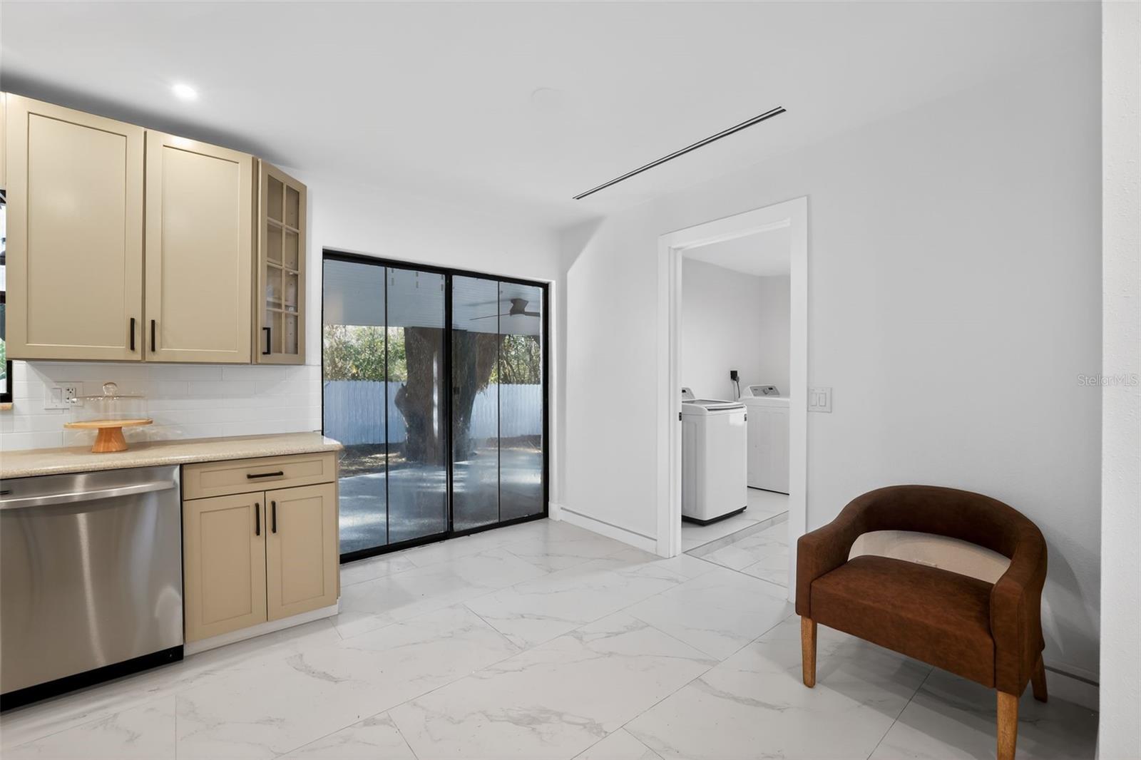 Image 13 of 35 For 320 Pheasant Circle