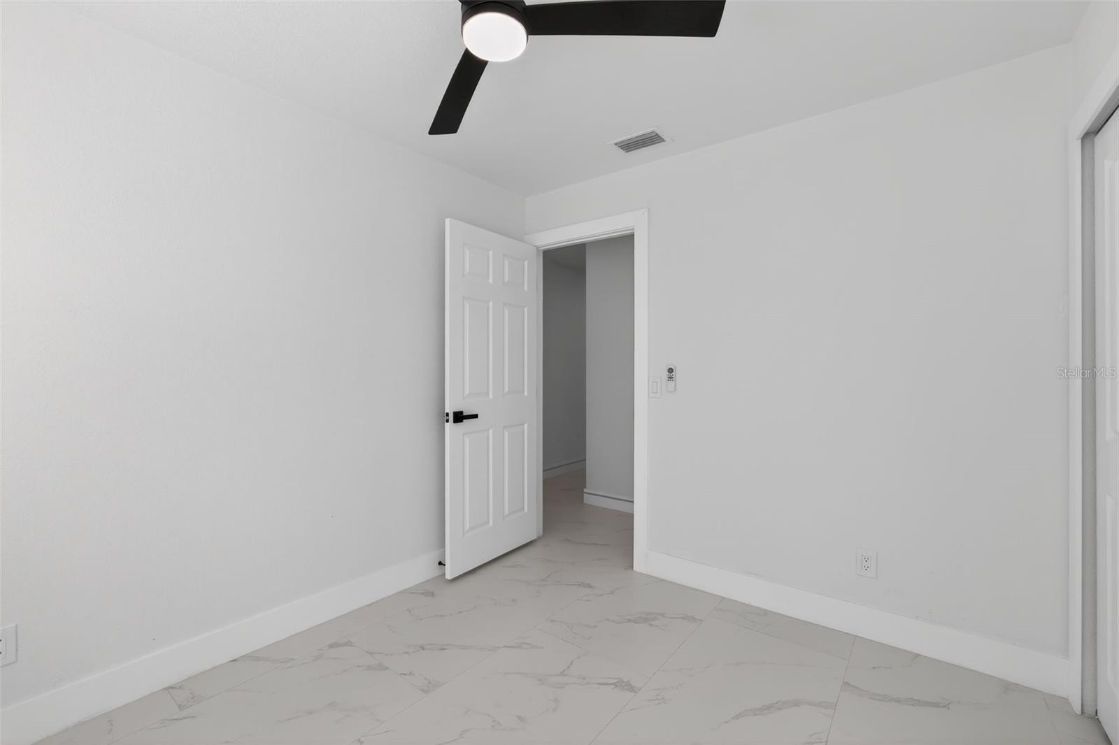 Image 21 of 35 For 320 Pheasant Circle