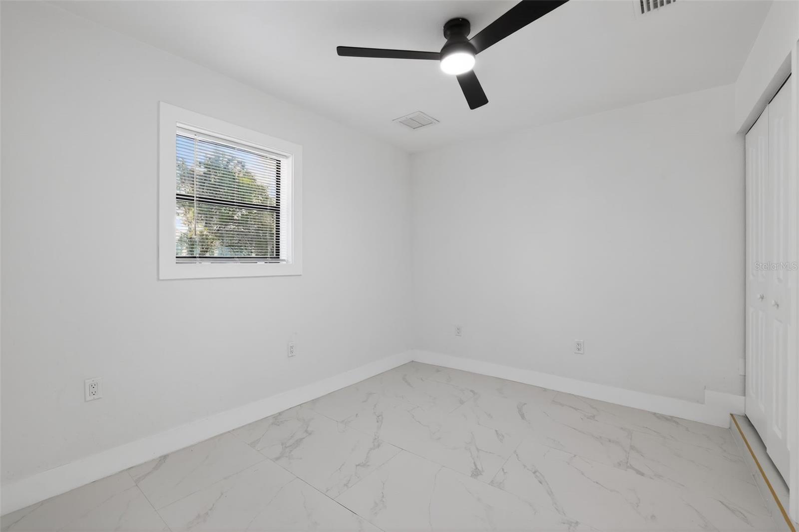 Image 22 of 35 For 320 Pheasant Circle