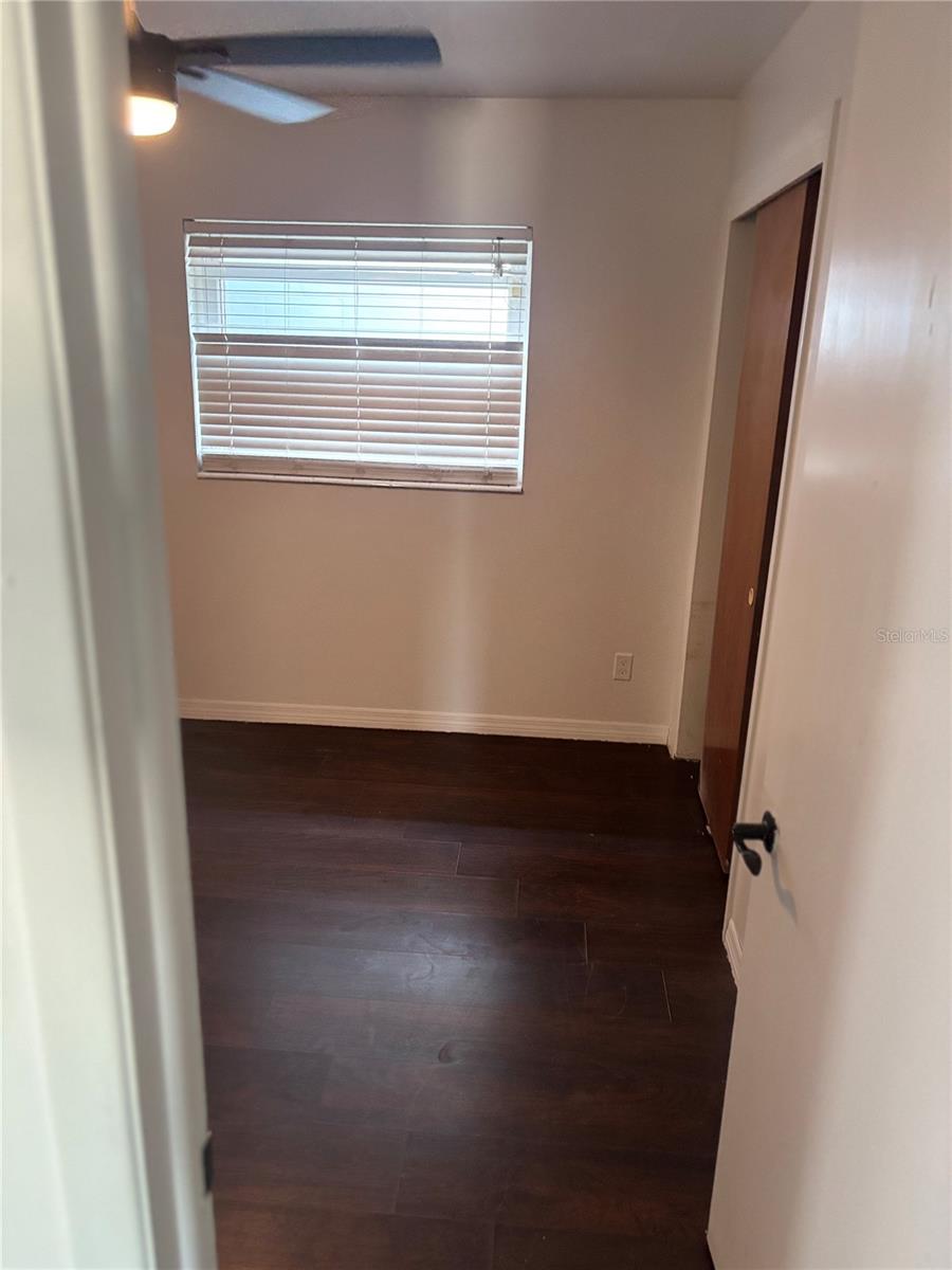 Image 15 of 42 For 4006 Land Avenue W