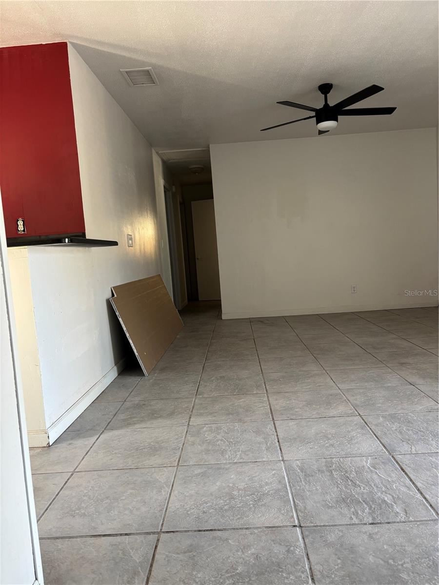 Image 35 of 42 For 4006 Land Avenue W