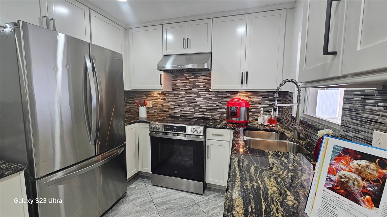 Listing photo id 29 for 1092 Florida Avenue