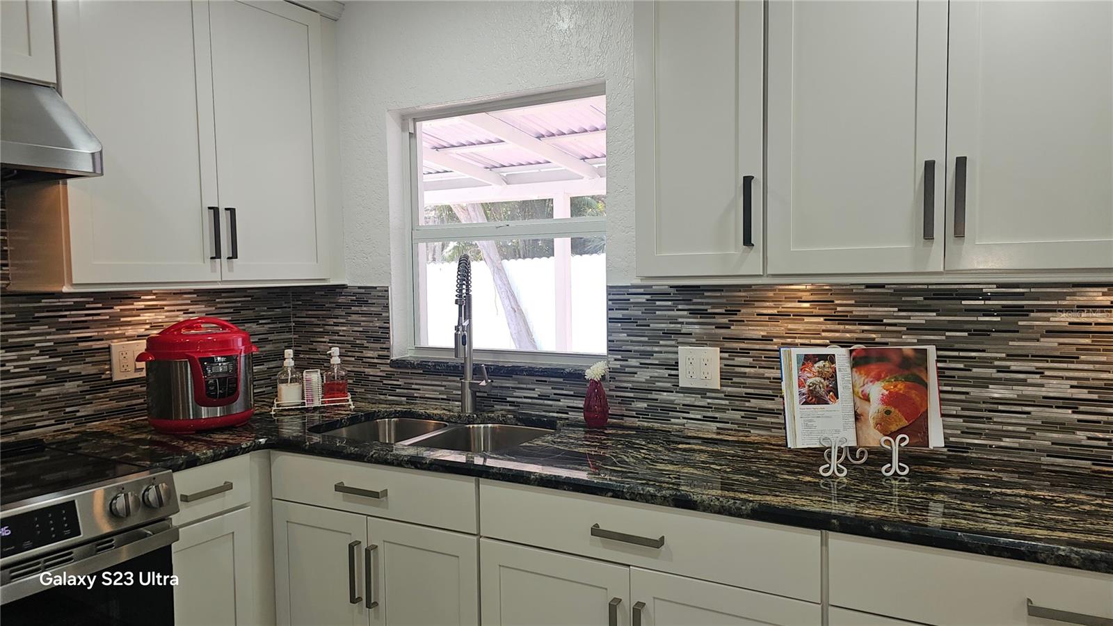 Listing photo id 34 for 1092 Florida Avenue