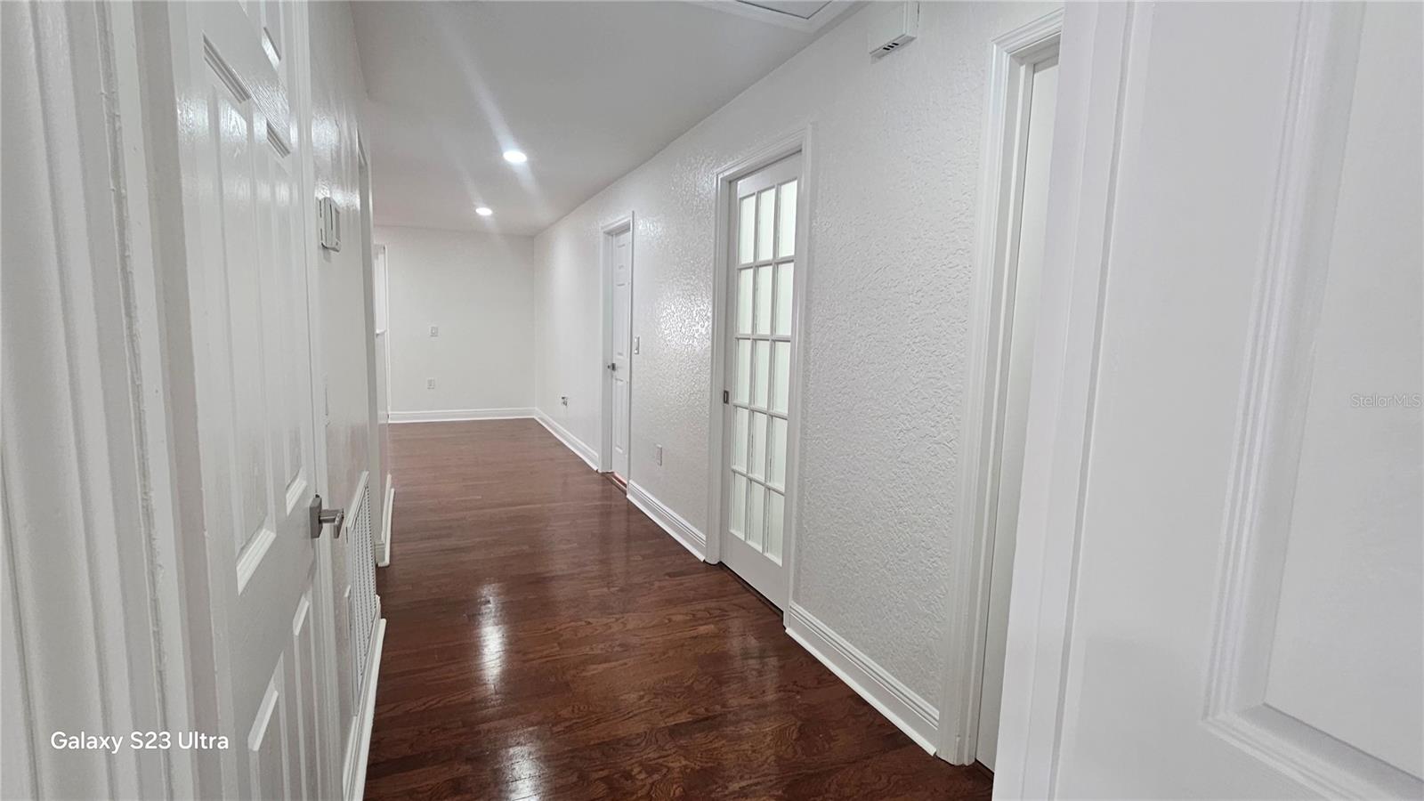 Listing photo id 37 for 1092 Florida Avenue