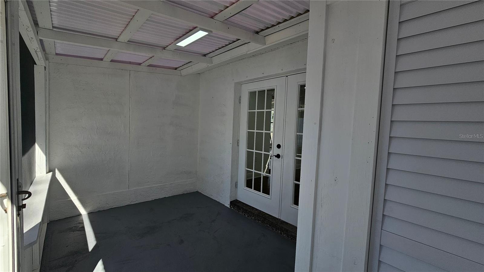 Listing photo id 54 for 1092 Florida Avenue