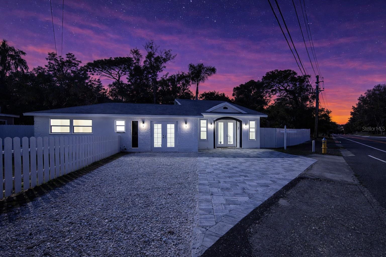 Listing photo id 4 for 1092 Florida Avenue