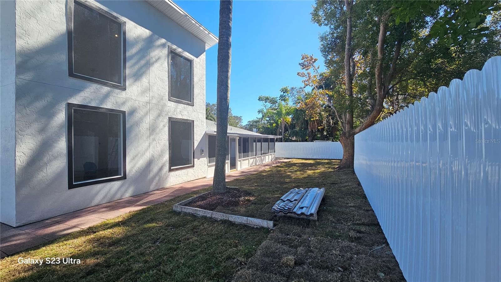 Listing photo id 61 for 1092 Florida Avenue