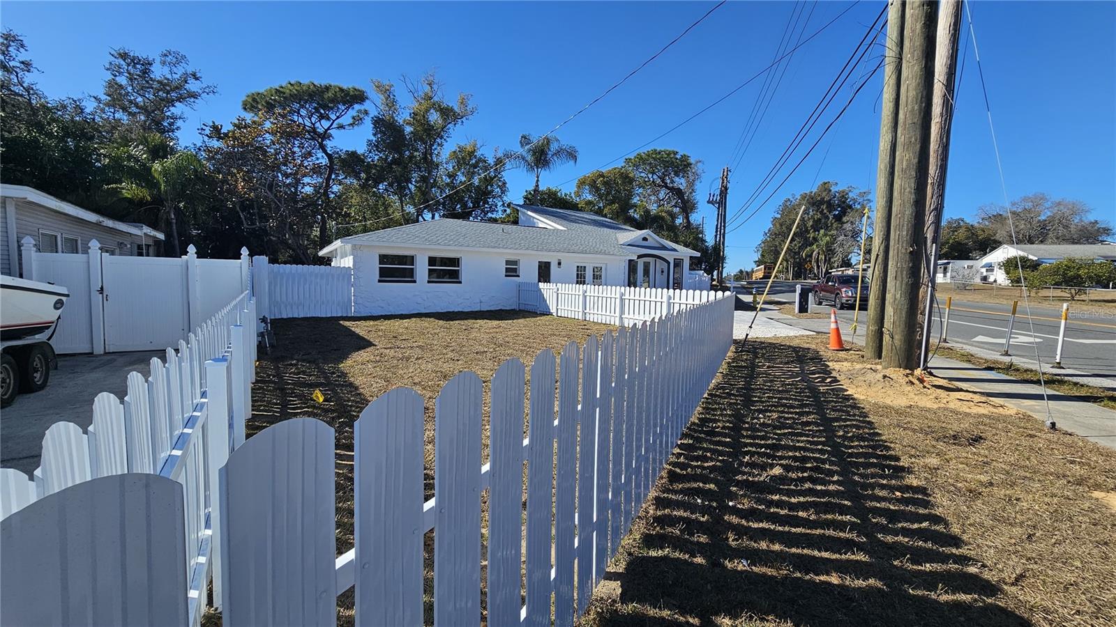 Listing photo id 6 for 1092 Florida Avenue