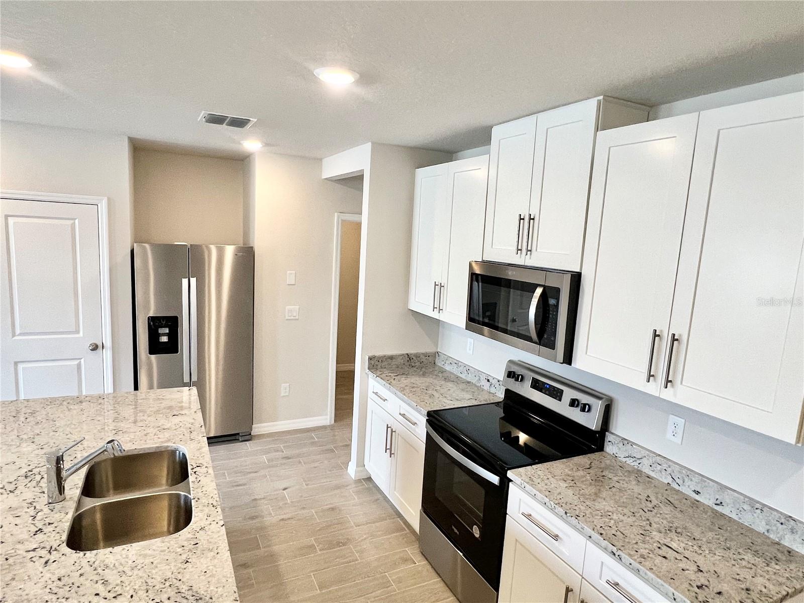 Image 18 of 99 For 32441 Limitless Place