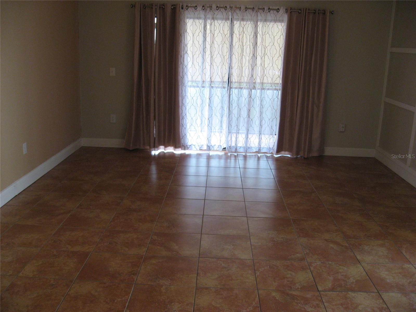 Image 8 of 34 For 5769 Gardens Drive 101