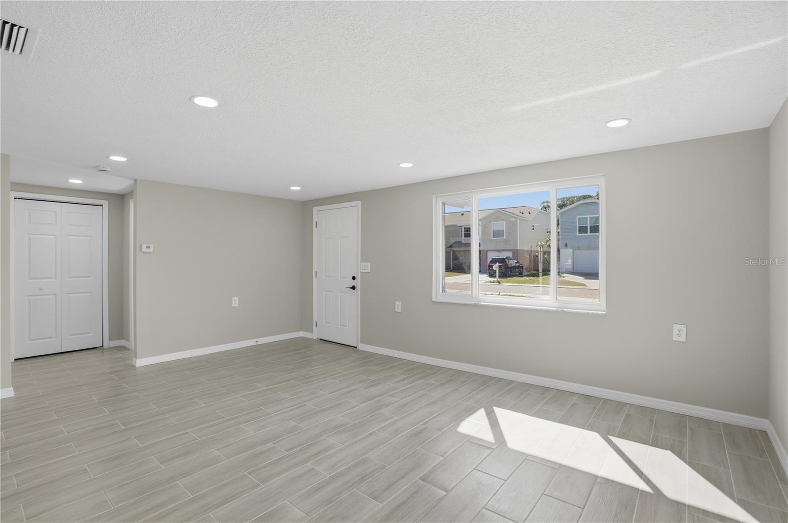 Image 11 of 30 For 5543 Quist Drive