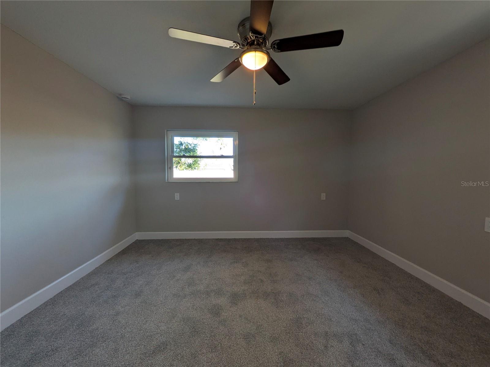 Image 25 of 30 For 5523 Venetian Boulevard Ne