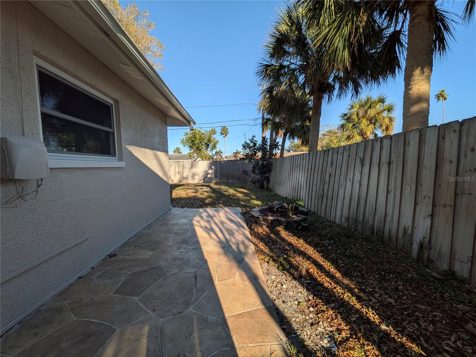 Image 28 of 30 For 5523 Venetian Boulevard Ne