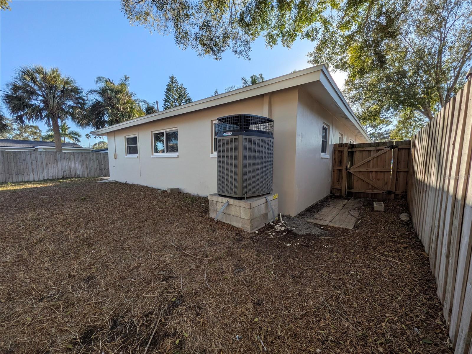 Image 30 of 30 For 5523 Venetian Boulevard Ne