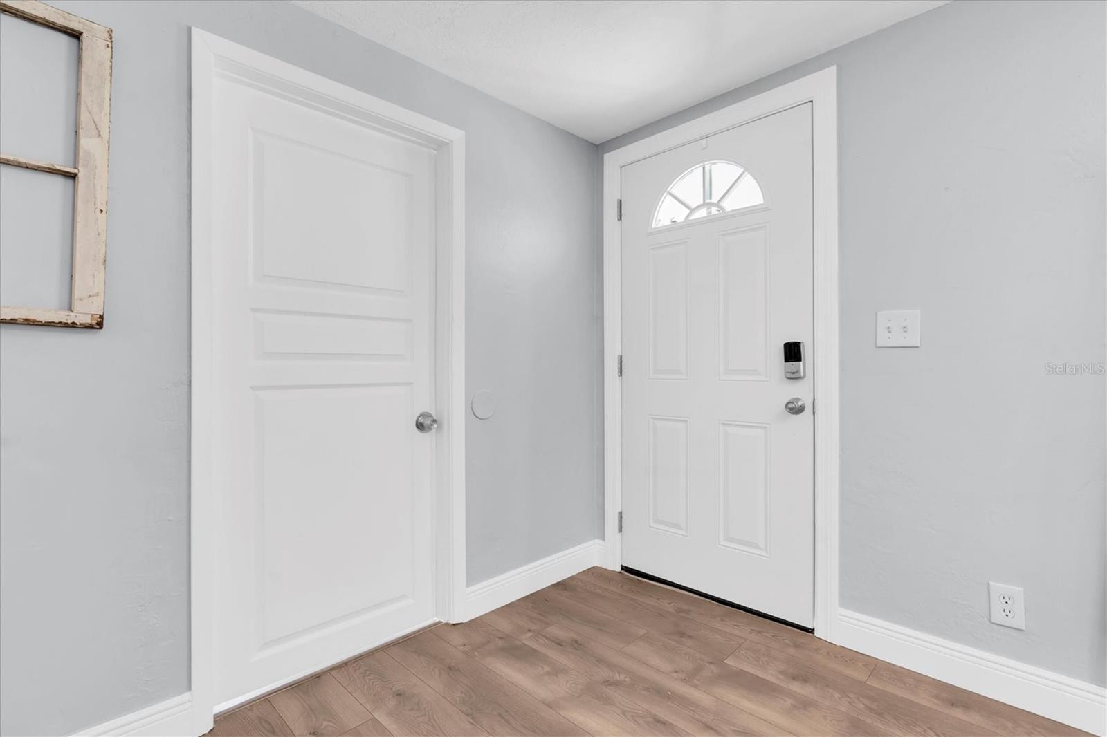 Image 5 of 29 For 5107 37th Street N