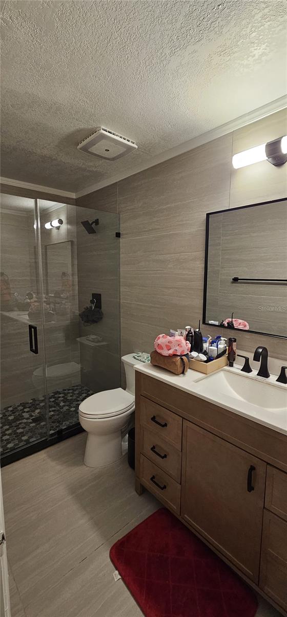 Image 18 of 38 For 4520 Grainary Avenue