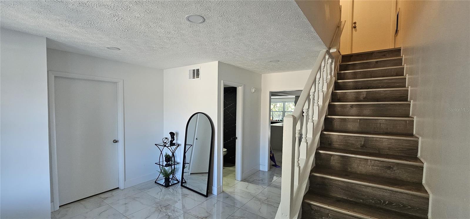 Image 34 of 38 For 4520 Grainary Avenue