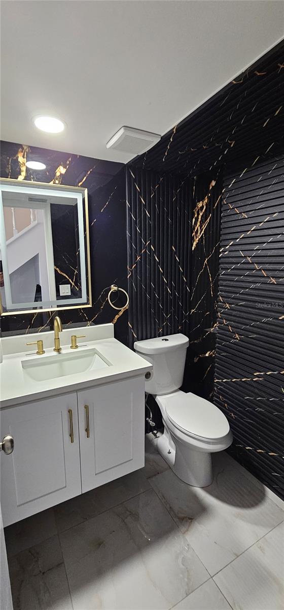 Image 35 of 38 For 4520 Grainary Avenue