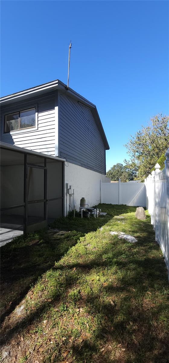 Image 5 of 38 For 4520 Grainary Avenue