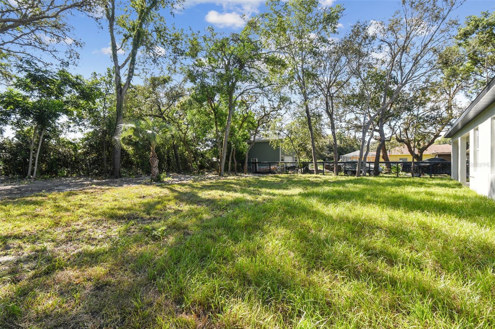 Image 35 of 40 For 1520 Alameda Drive