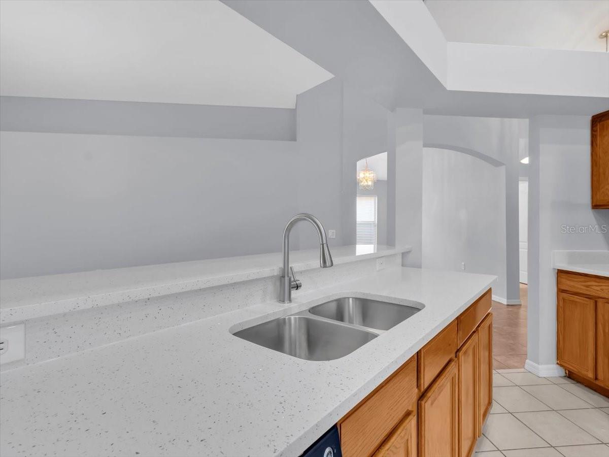 Image 10 of 46 For 12824 Kings Lake Drive