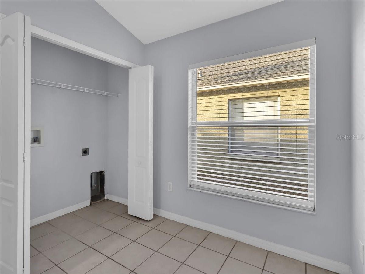 Image 15 of 46 For 12824 Kings Lake Drive