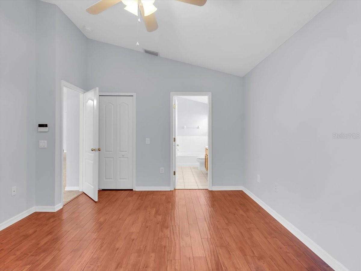 Image 18 of 46 For 12824 Kings Lake Drive